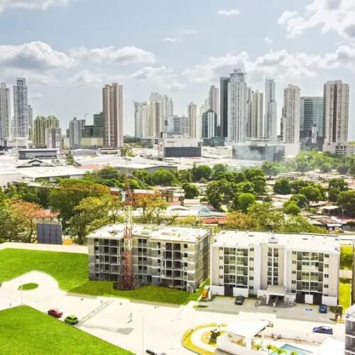 Cómo decidir entre comprar para vivir o para alquilar en el mercado inmobiliario de Panamá